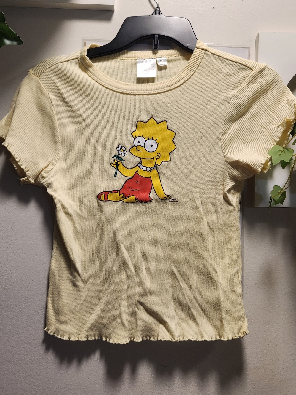 Yellow Lisa Simpson Graphic Tee